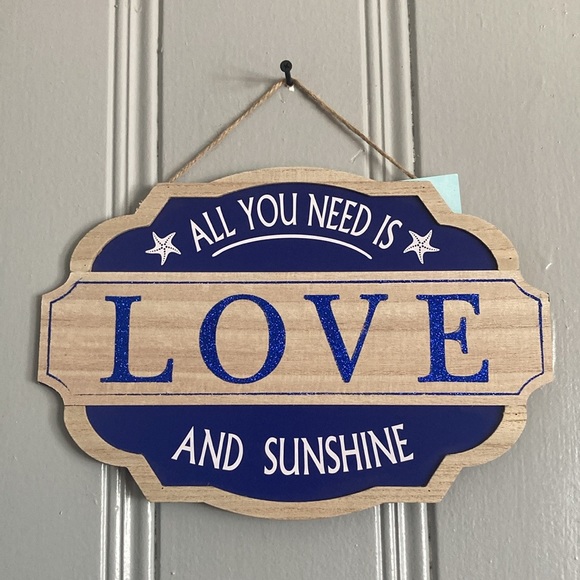 NWT All You Need is LOVE And Sunshine- Nautical Wooden Medallion Decor Sign - Picture 15 of 17